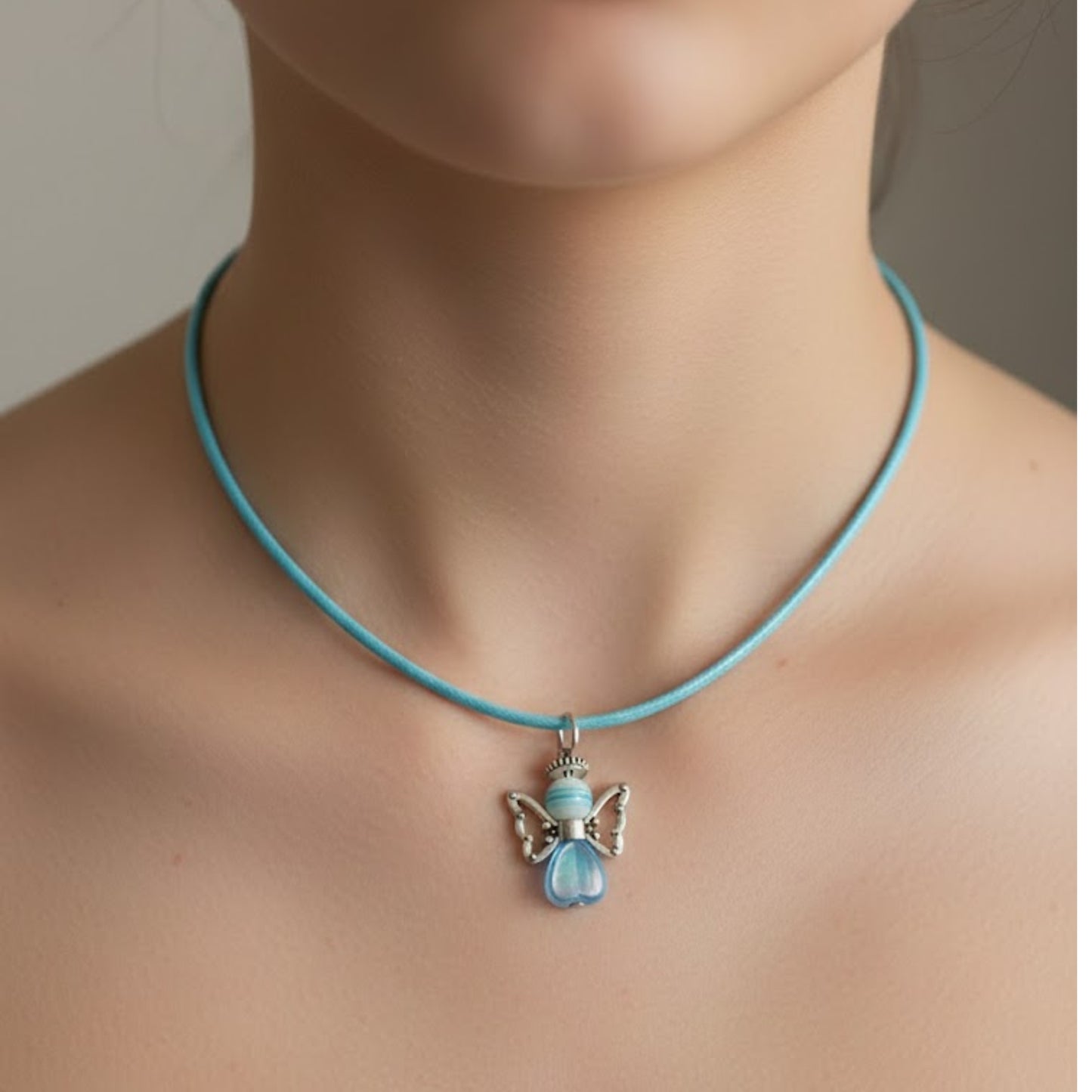 Collana con Angioletto Fatto a Mano | Semplice ed Elegante